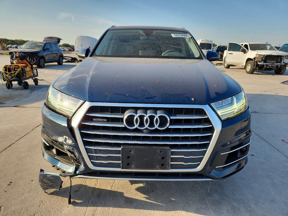 Photo 5 from auction – 2018 AUDI Q7 with VIN WA1LAAF70JD028325
