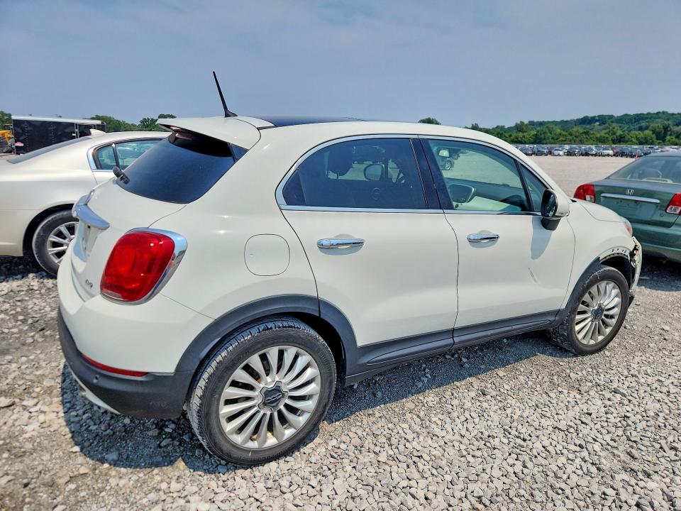 Photo 3 from auction – 2016 FIAT 500X with VIN ZFBCFYDT3GP365680