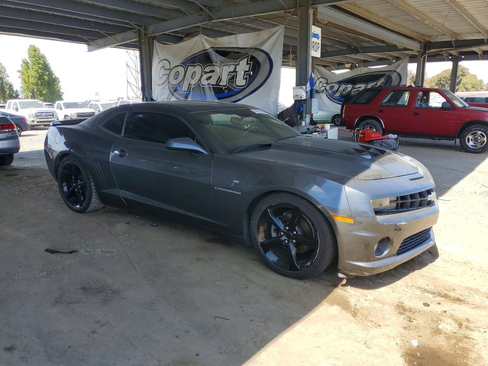 Photo 4 from auction – 2011 CHEVROLET CAMARO with VIN 2G1FB1ED0B9125863