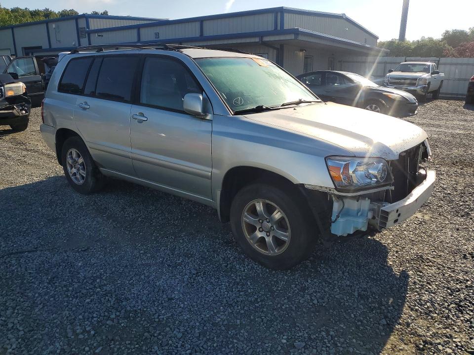 Photo 4 from auction – 2005 TOYOTA HIGHLANDER with VIN JTEEP21A250115318