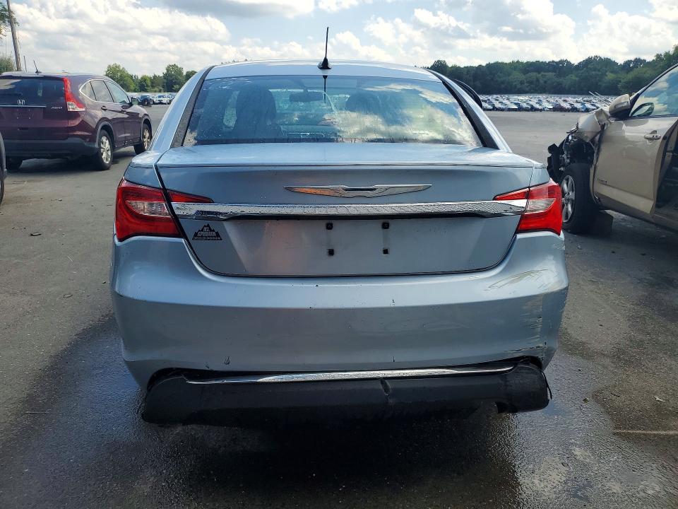 Photo 6 from auction – 2013 CHRYSLER 200 with VIN 1C3CCBBBXDN546929