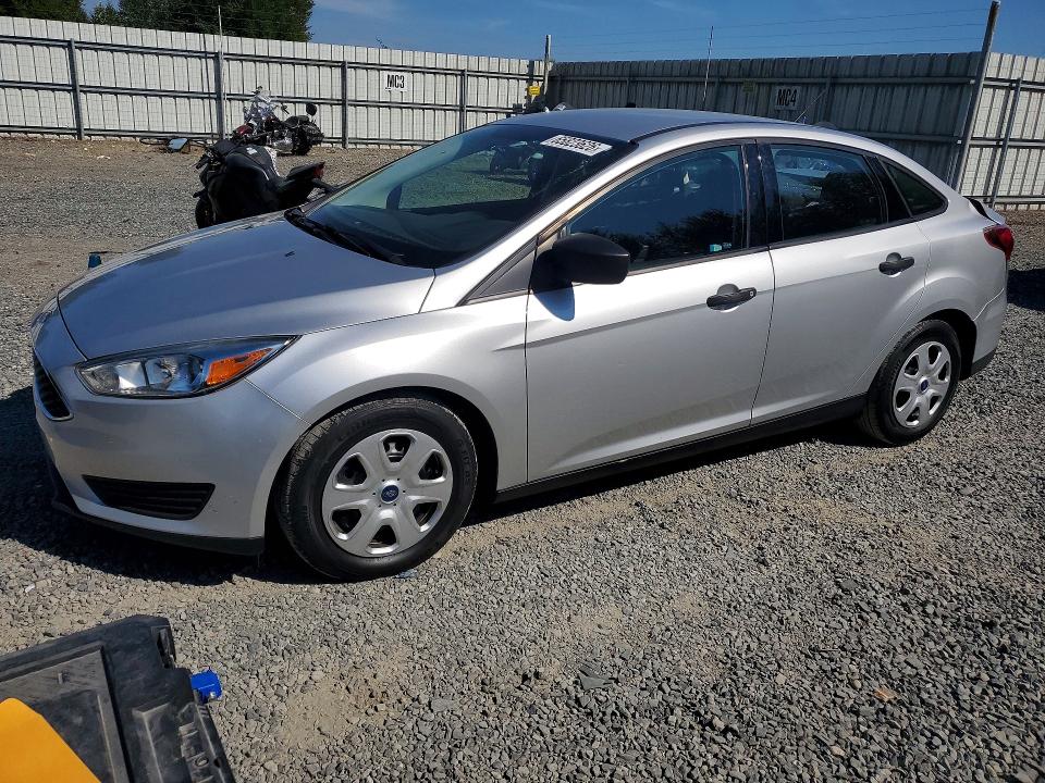 FORD FOCUS 2017 with VIN 1FADP3E29HL325643 - Photo from auction