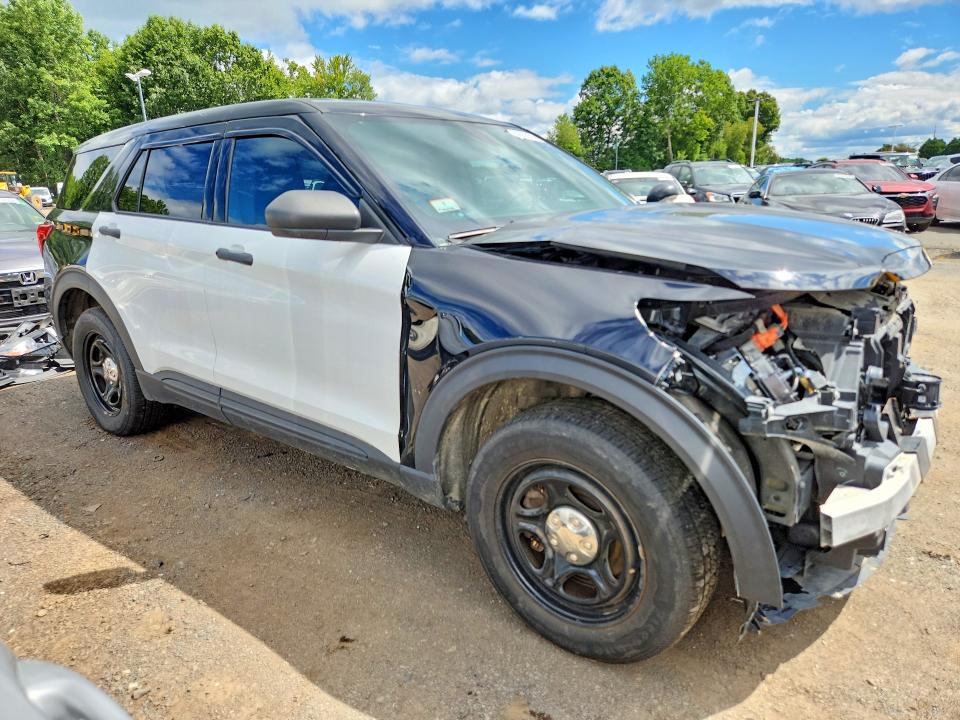 Photo 4 from auction – 2021 FORD EXPLORER with VIN 1FM5K8AW9MNA00939