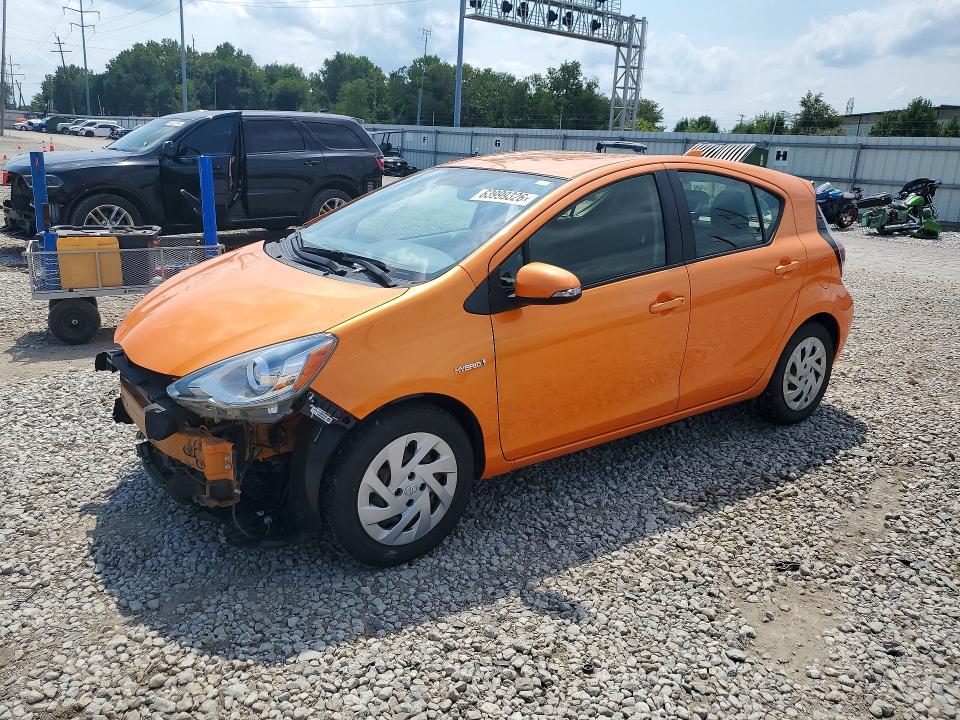 TOYOTA PRIUS C 2016 with VIN JTDKDTB3XG1130927 - Photo from auction