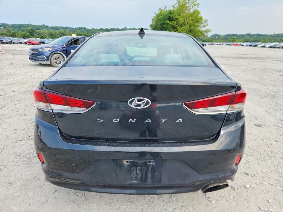 Photo 6 from auction – 2018 HYUNDAI SONATA with VIN 5NPE34AF9JH624844