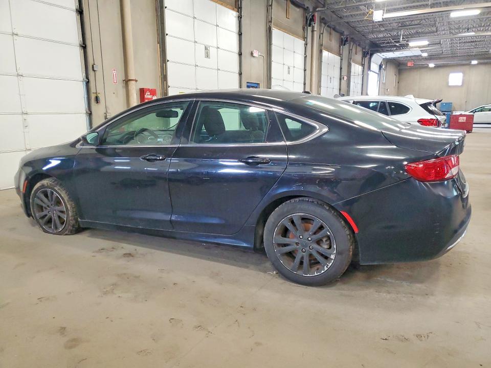 Фото 2 с аукциона – 2015 CHRYSLER 200 с VIN 1C3CCCAB2FN603912