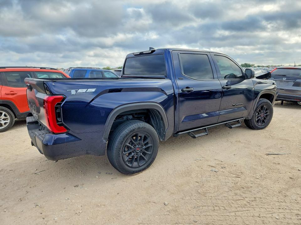 Photo 3 from auction – 2024 TOYOTA TUNDRA with VIN 5TFLA5DB2RX159724