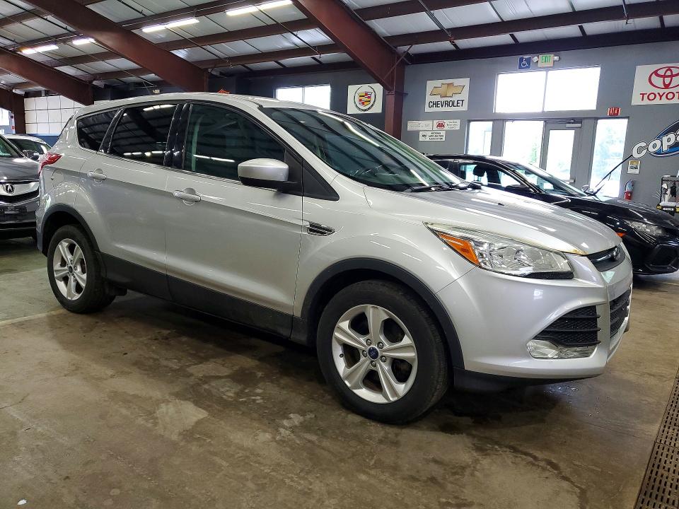Photo 4 from auction – 2015 FORD ESCAPE with VIN 1FMCU9GX0FUB23481