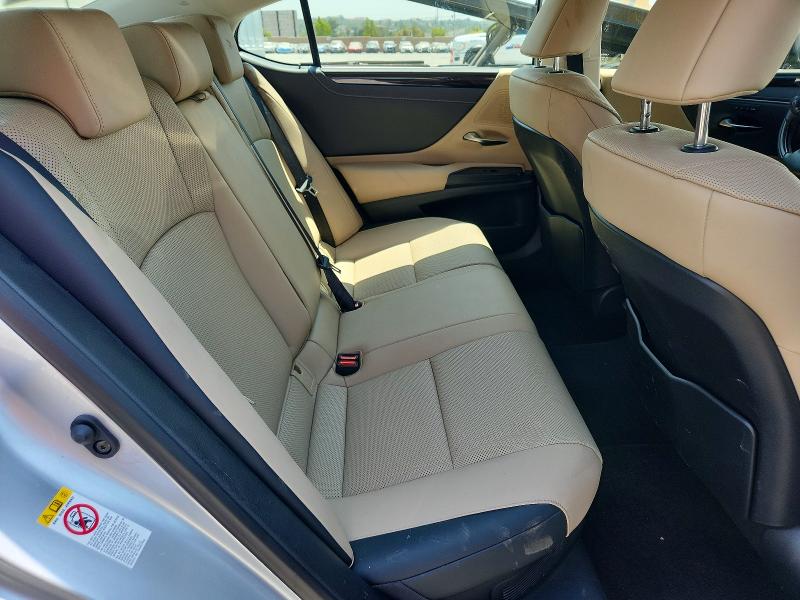 Photo 10 from auction – 2019 LEXUS ES with VIN JTHB21B1XK2021006