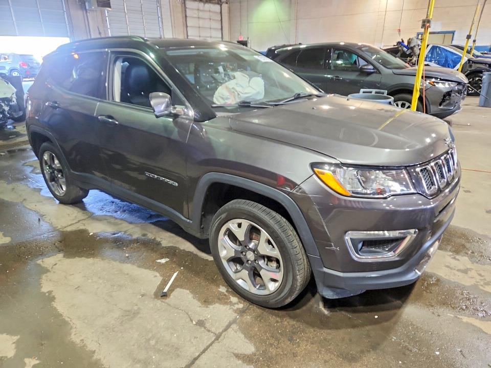 Zdjęcie 4 z aukcji – 2019 JEEP COMPASS z VIN 3C4NJDCB2KT653832