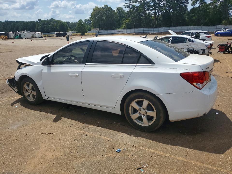 Photo 2 from auction – 2014 CHEVROLET CRUZE with VIN 1G1PC5SB1E7144617