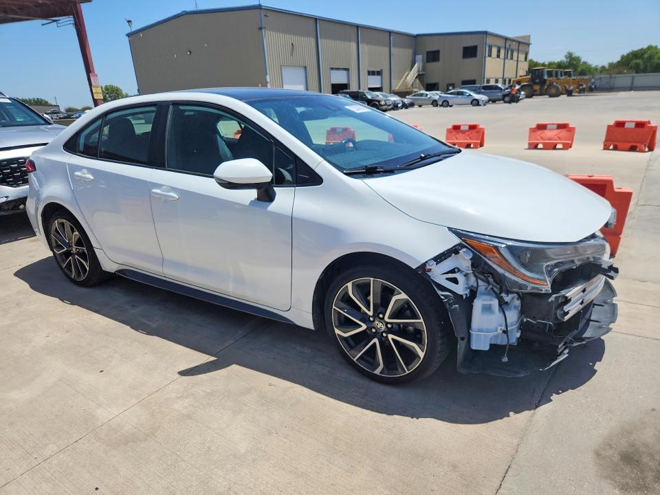 Zdjęcie 4 z aukcji – 2021 TOYOTA COROLLA z VIN 5YFS4MCE2MP084815