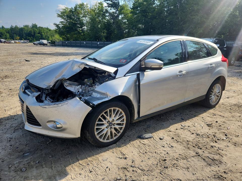 FORD FOCUS 2012 with VIN 1FAHP3M24CL229740 - Photo from auction