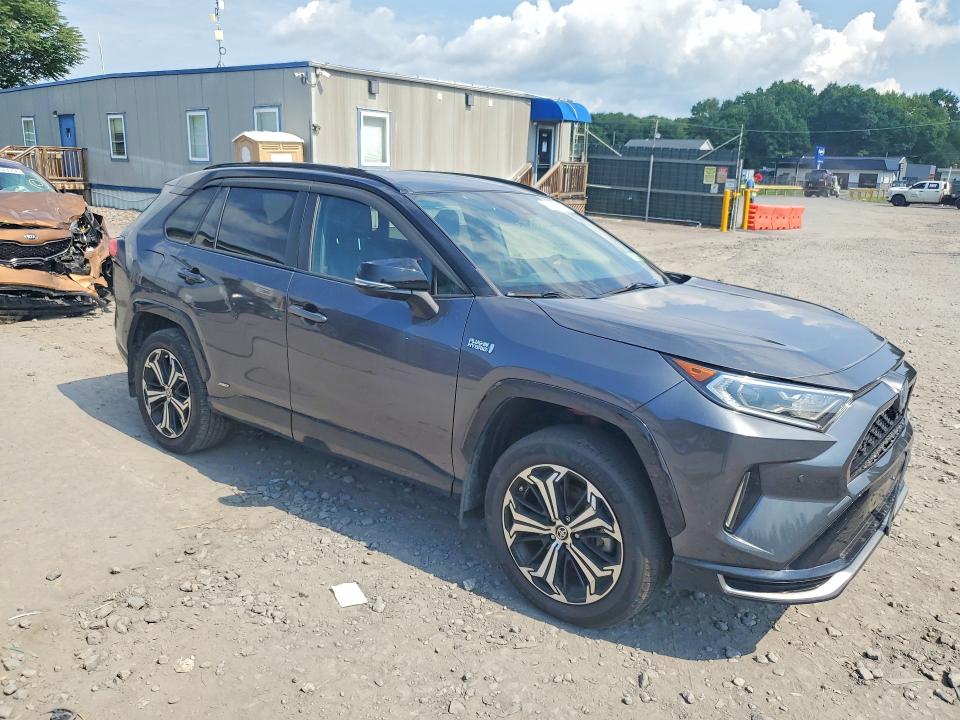 Photo 4 from auction – 2021 TOYOTA RAV4 PRIME with VIN JTMFB3FV1MD011161