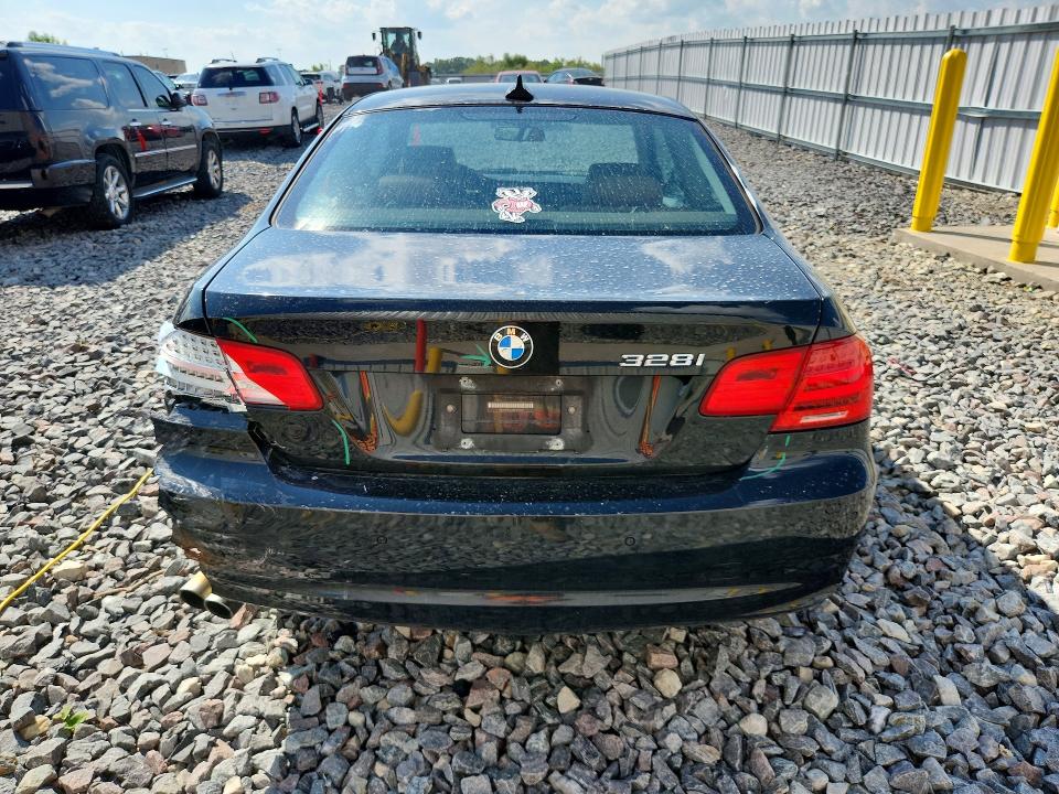 Photo 6 from auction – 2011 BMW 328 with VIN WBAKF5C56BE395767