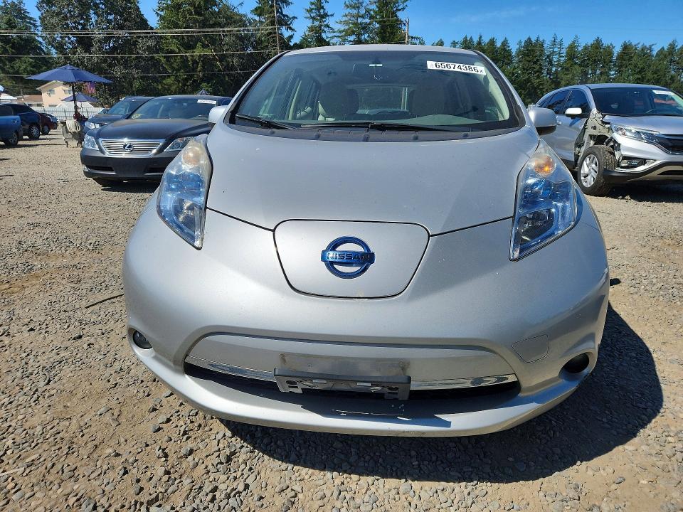 Photo 5 from auction – 2011 NISSAN LEAF with VIN JN1AZ0CP4BT000834
