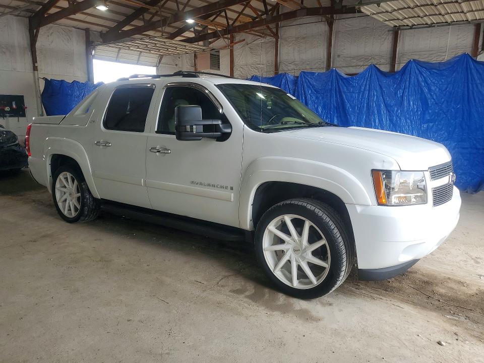 Photo 4 from auction – 2007 CHEVROLET AVALANCHE with VIN 3GNEC12047G209237