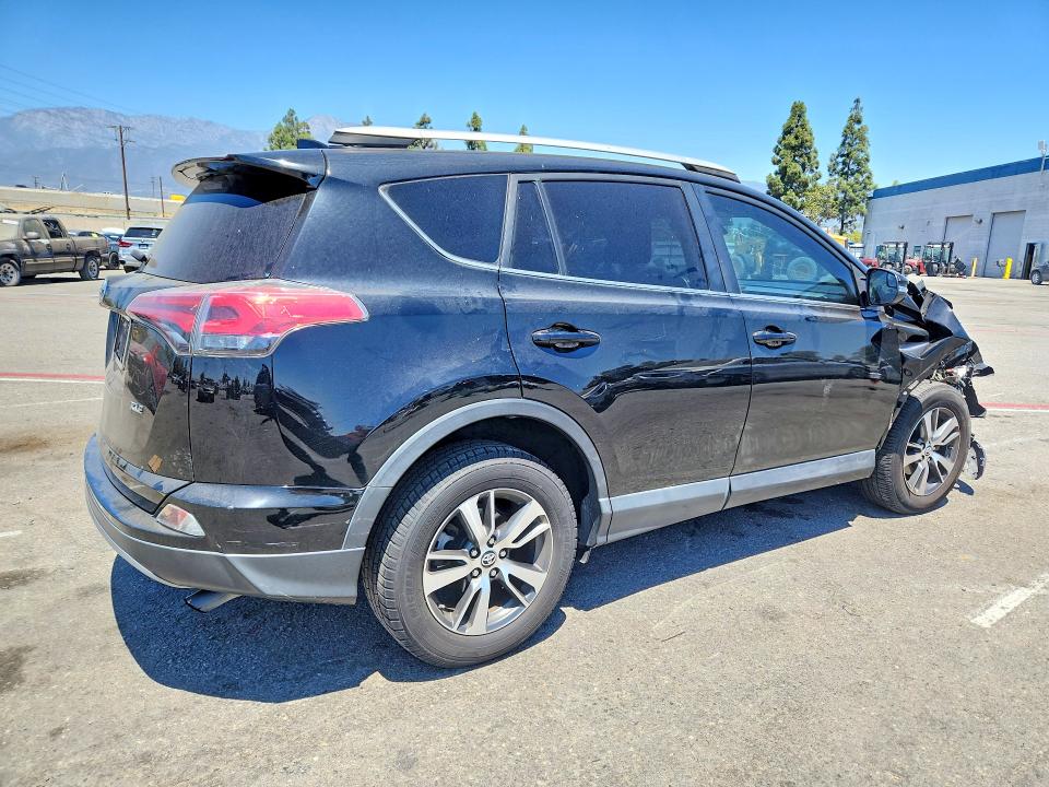 Photo 3 from auction – 2017 TOYOTA RAV4 with VIN 2T3WFREV9HW385275