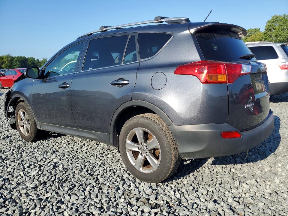 Photo 2 from auction – 2015 TOYOTA RAV4 with VIN JTMRFREV4FD110467