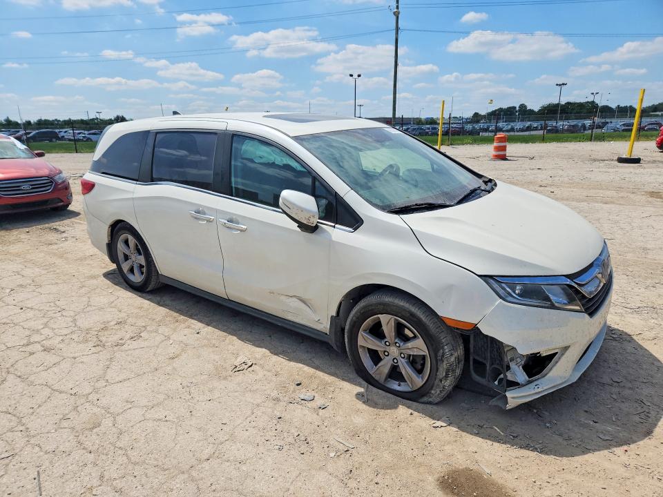 Photo 4 from auction – 2018 HONDA ODYSSEY with VIN 5FNRL6H79JB031334