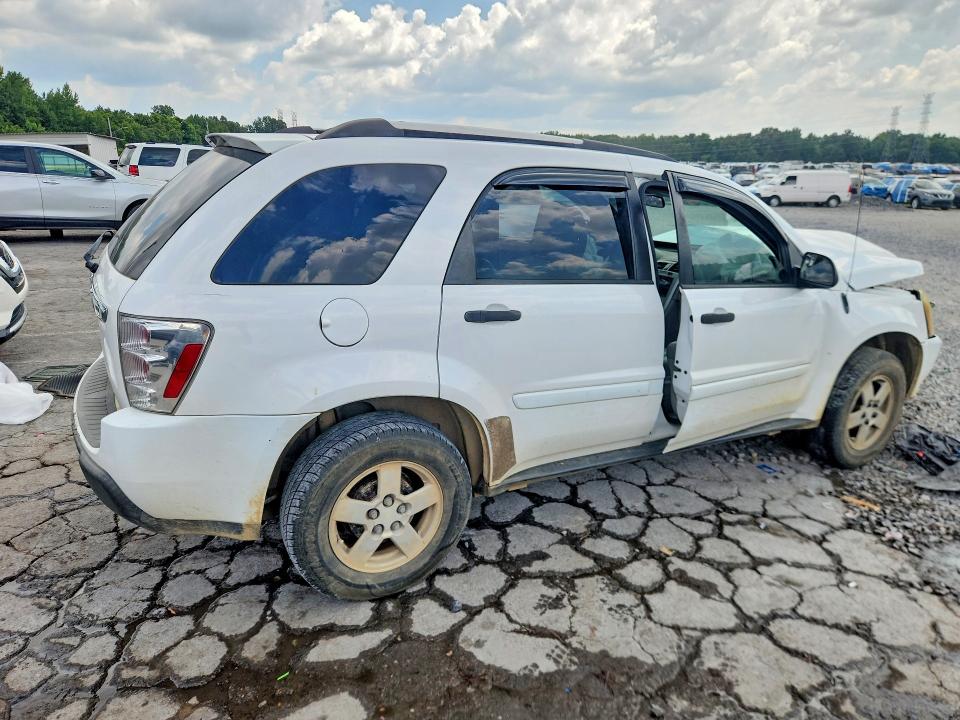 Photo 3 from auction – 2005 CHEVROLET EQUINOX with VIN 2CNDL13F256138261