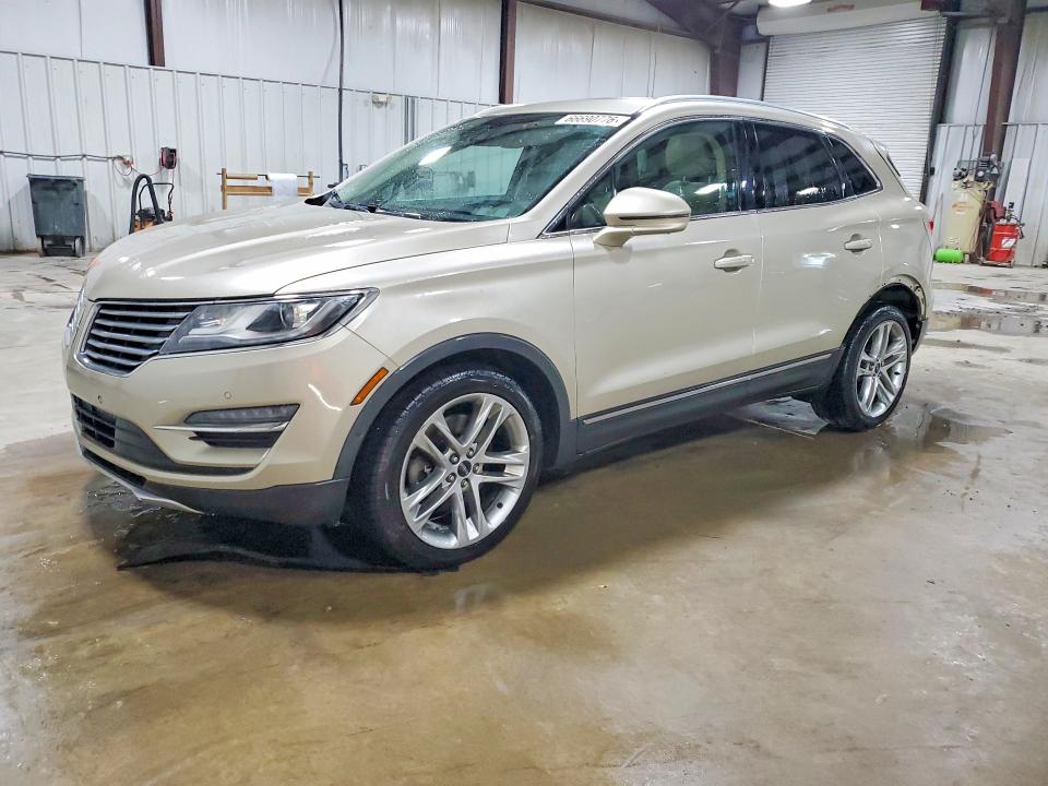 LINCOLN MKC 2017 with VIN 5LMCJ3D98HUL16103 - Photo from auction