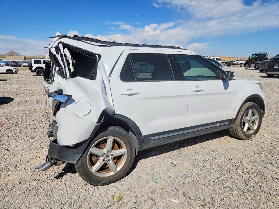 Photo 3 from auction – 2017 FORD EXPLORER with VIN 1FM5K8D8XHGC77882