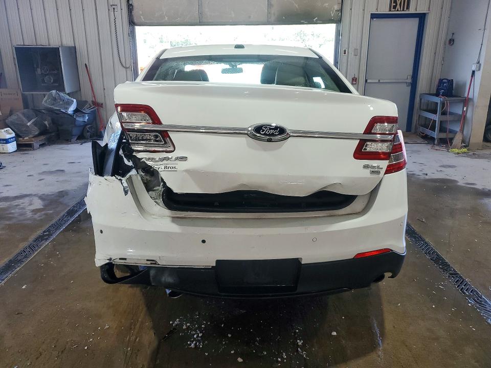 Photo 6 from auction – 2015 FORD TAURUS with VIN 1FAHP2H89FG174613