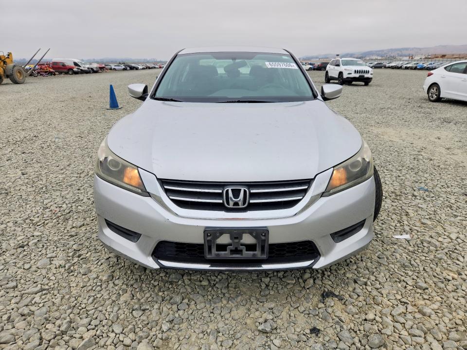 Photo 5 from auction – 2015 HONDA ACCORD with VIN 1HGCR2F35FA087253