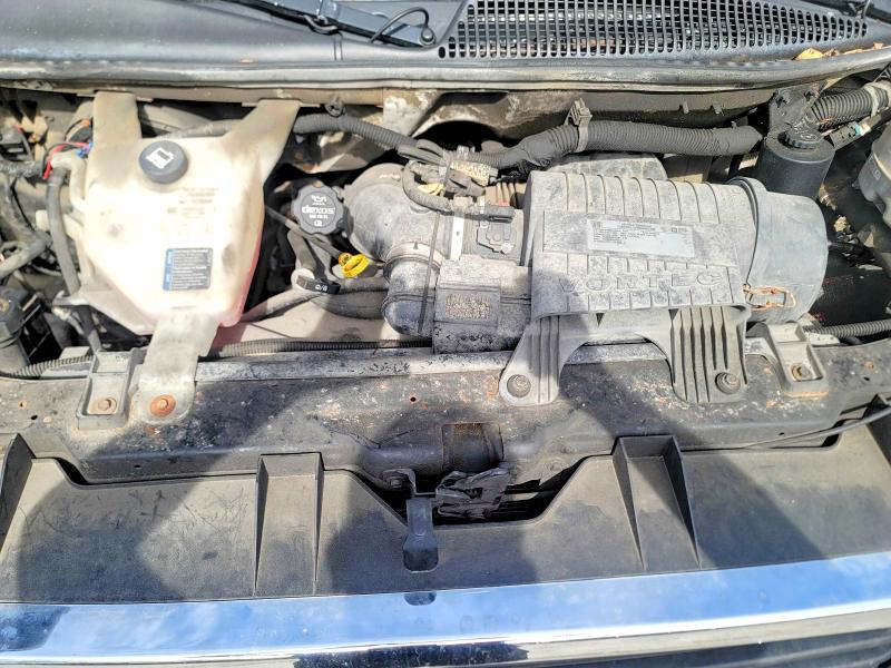 Photo 7 from auction – 2017 GMC SAVANA with VIN 1GTW7AFF9H1122384