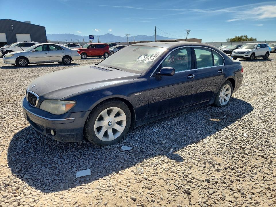 BMW 750 2007 مع رقم تعريف المركبة WBAHL835X7DT09989 - صورة من المزاد