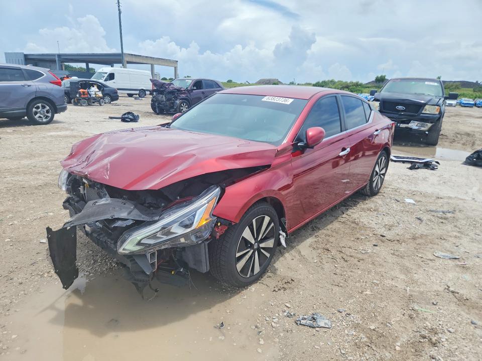NISSAN ALTIMA 2021 with VIN 1N4BL4DV3MN318223 - Photo from auction
