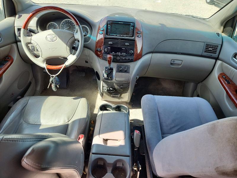 Photo 8 from auction – 2005 TOYOTA SIENNA with VIN 5TDZA22C65S375175