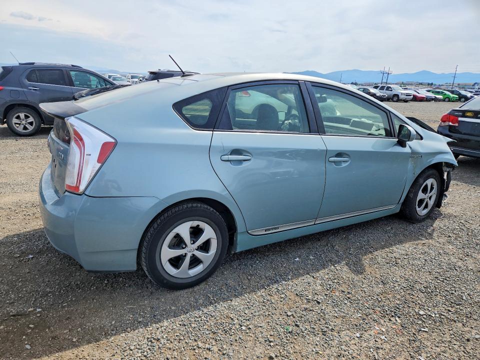 Photo 3 from auction – 2013 TOYOTA PRIUS with VIN JTDKN3DUXD1690218