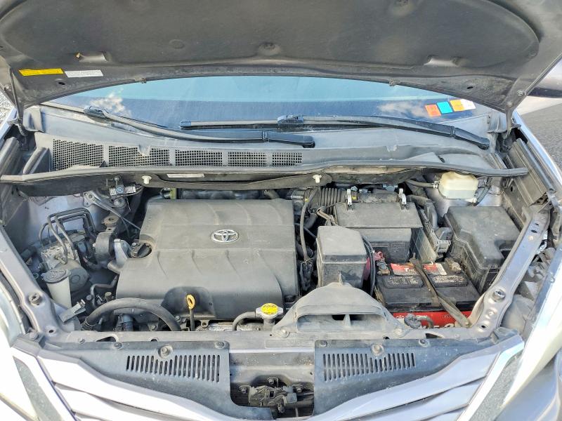 Photo 12 from auction – 2016 TOYOTA SIENNA with VIN 5TDDK3DC7GS144329