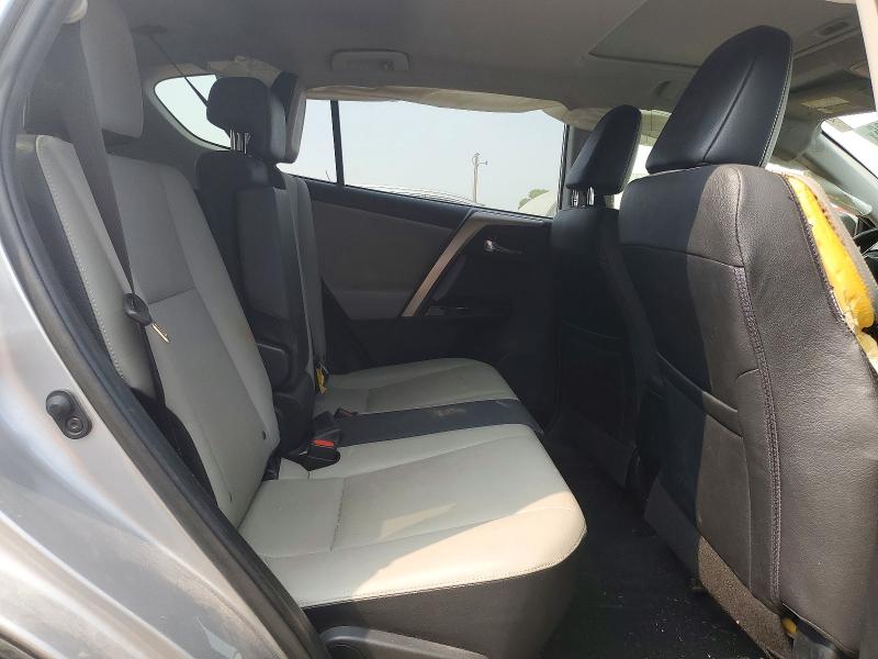 Photo 10 from auction – 2018 TOYOTA RAV4 with VIN JTMDFREV2JJ237271