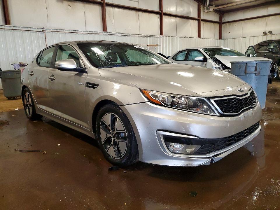 Photo 4 from auction – 2013 KIA OPTIMA with VIN KNAGM4AD5D5050815