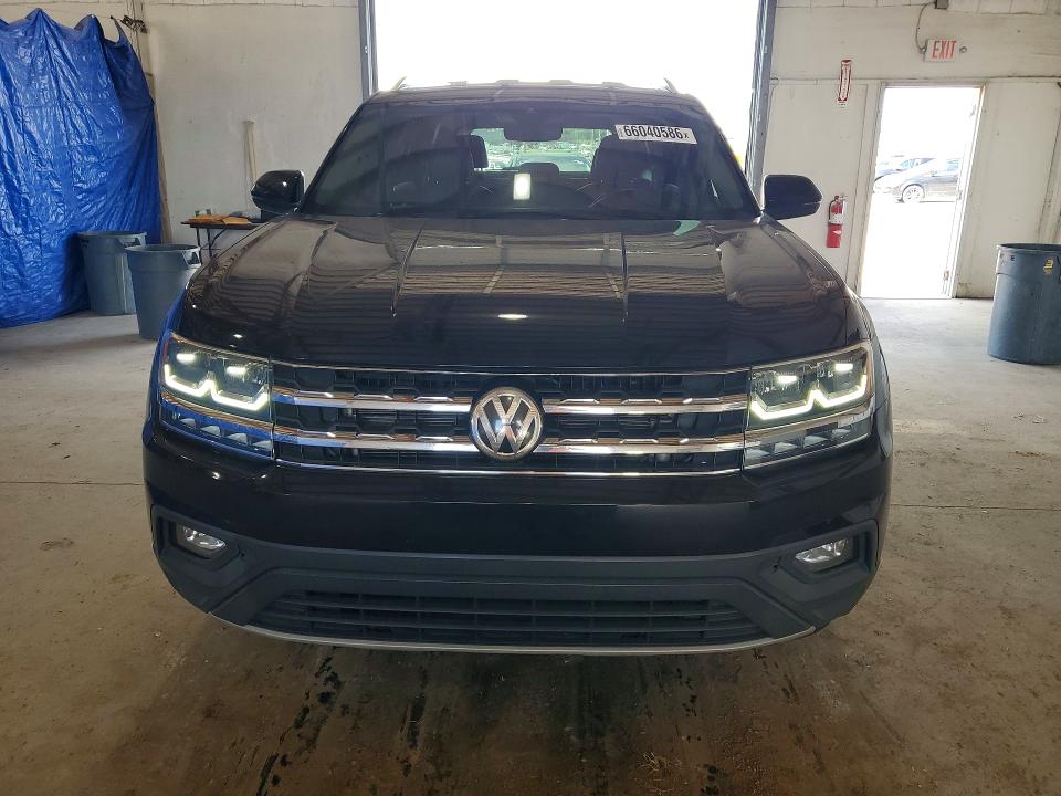 Photo 5 from auction – 2018 VOLKSWAGEN ATLAS with VIN 1V2DR2CA1JC501341