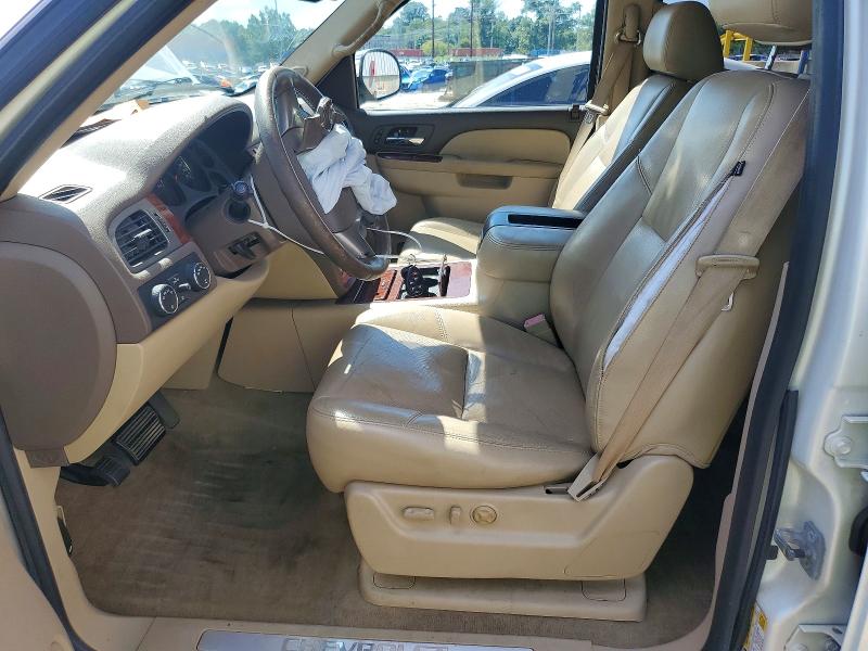 Photo 7 from auction – 2010 CHEVROLET TAHOE with VIN 1GNUKCE0XAR184809
