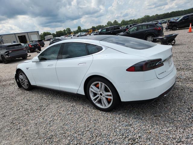 Фото 2 с аукциона – 2015 TESLA MODEL S с VIN 5YJSA1E2XFF109467