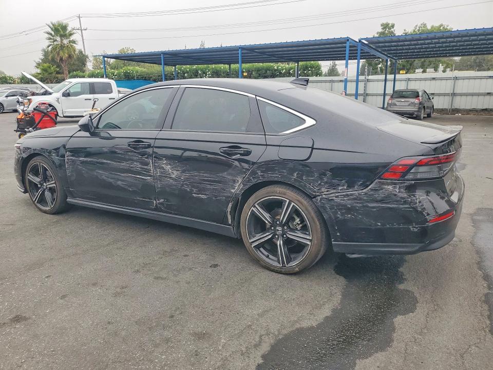Снимка 2 от търг – 2025 HONDA ACCORD с VIN 1HGCY2F53SA039460