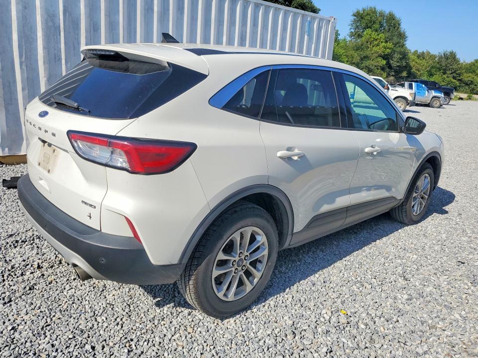 Photo 3 from auction – 2022 FORD ESCAPE with VIN 1FMCU9G68NUA60961