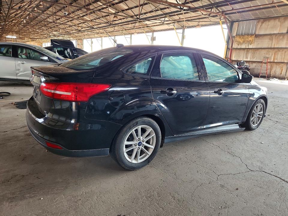 Photo 3 from auction – 2017 FORD FOCUS with VIN 1FADP3F24HL315455