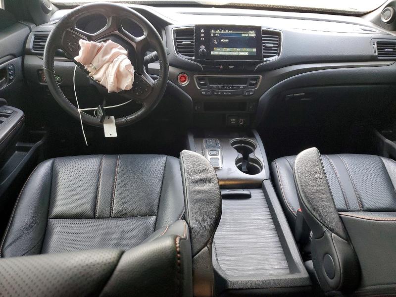 Photo 8 from auction – 2022 HONDA PASSPORT with VIN 5FNYF8H62NB024771
