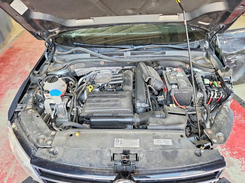 Photo 11 from auction – 2016 VOLKSWAGEN JETTA with VIN 3VWD67AJ2GM398171