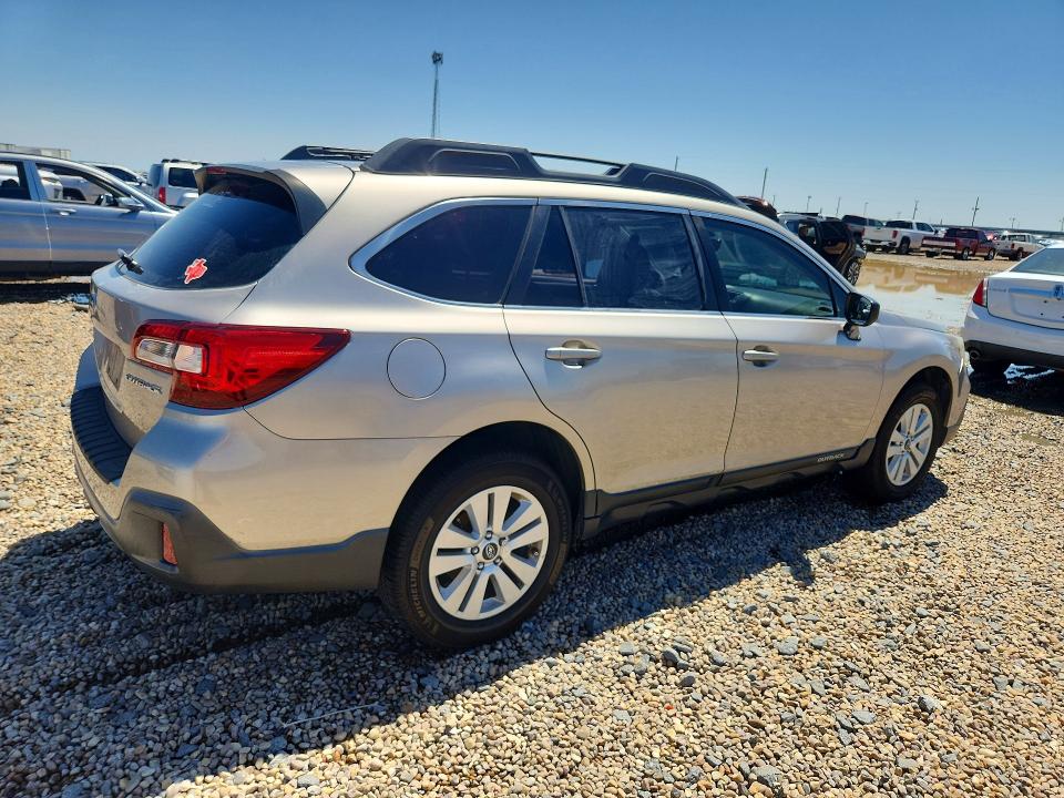 Photo 3 from auction – 2018 SUBARU OUTBACK with VIN 4S4BSAAC6J3289298