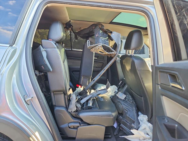 Photo 11 from auction – 2022 VOLKSWAGEN ATLAS with VIN 1V2KR2CA2NC547712