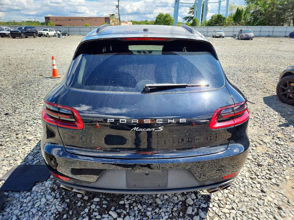 Photo 6 from auction – 2015 PORSCHE MACAN with VIN WP1AB2A51FLB72175