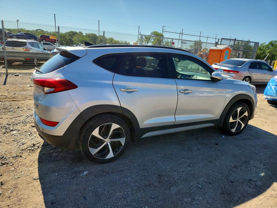 Photo 3 from auction – 2018 HYUNDAI TUCSON with VIN KM8J3CA23JU615371