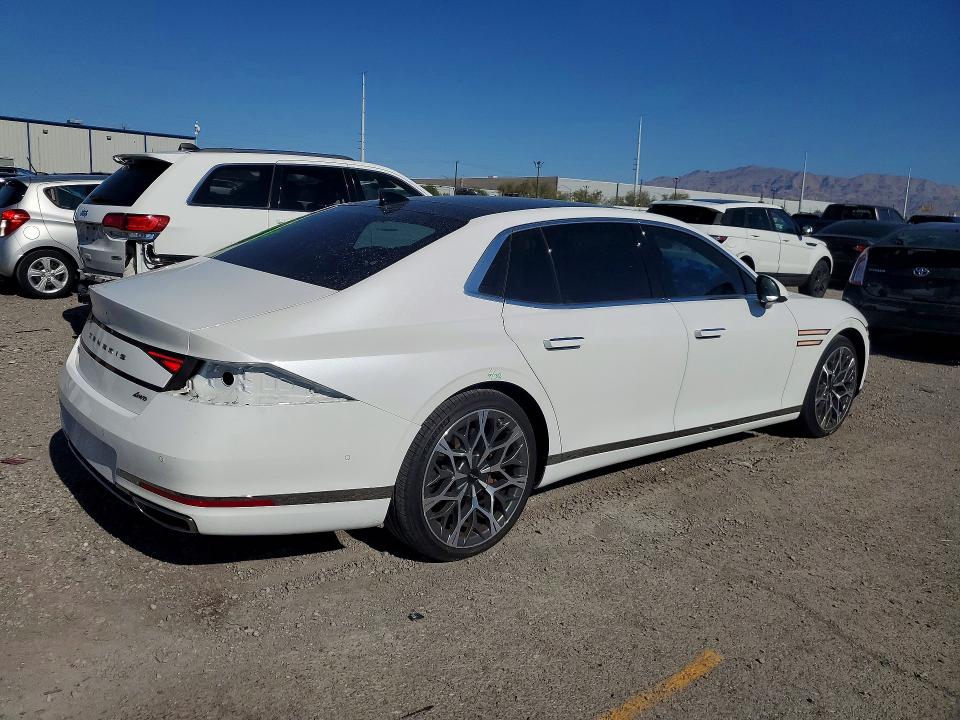 Photo 3 from auction – 2023 GENESIS G90 with VIN KMTFC4SD8PU027654
